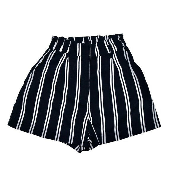H&M Women's Black and White Striped Shorts with Pockets, size US 2 - Picture 1 of 9